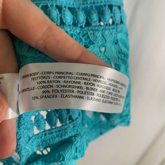 New Ariat Blouse Women's Small Blue Short Sleeve Crotche Round Neck Lightweight - Picture 7 of 9